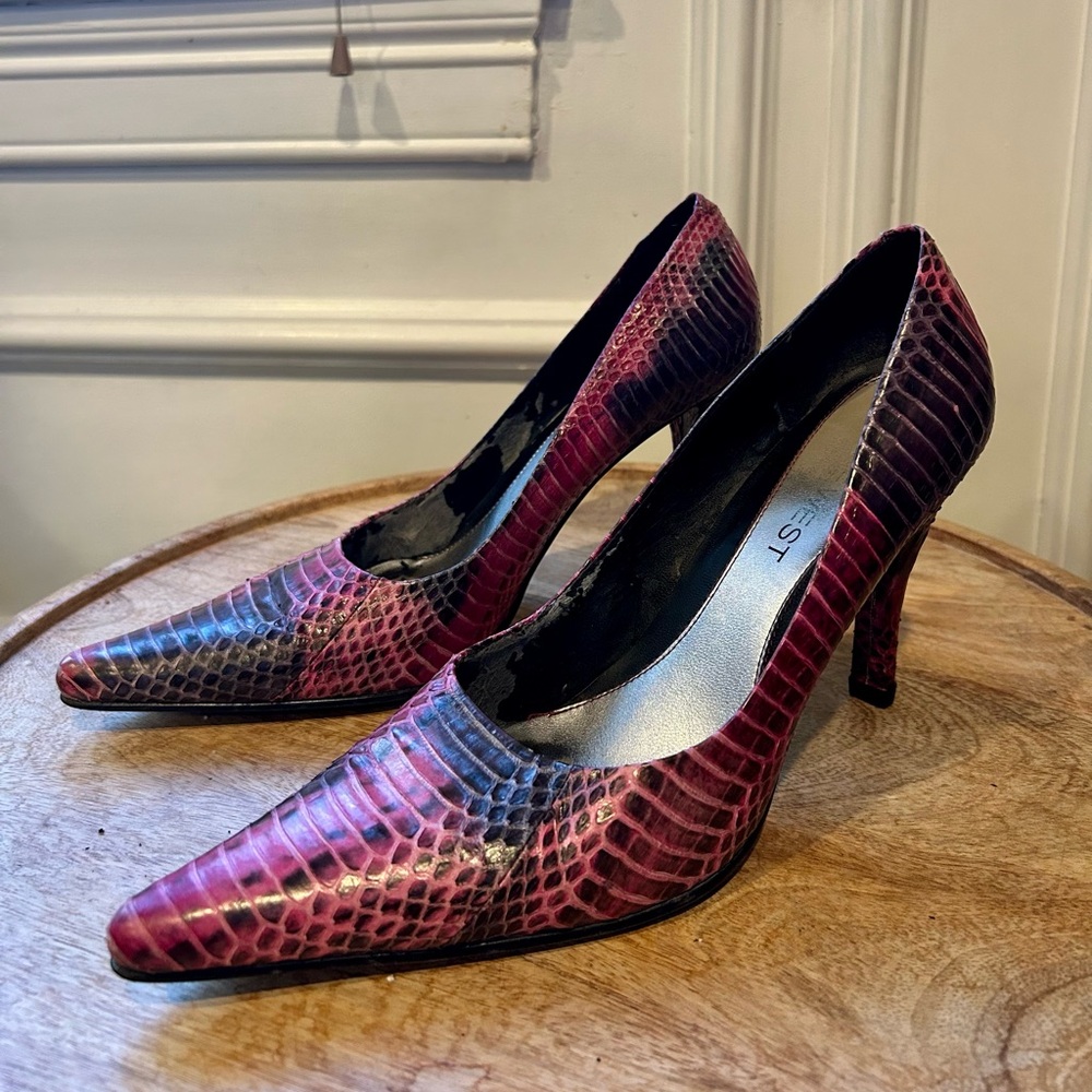 Vintage Nine West Red and Black Snakeskin Heels